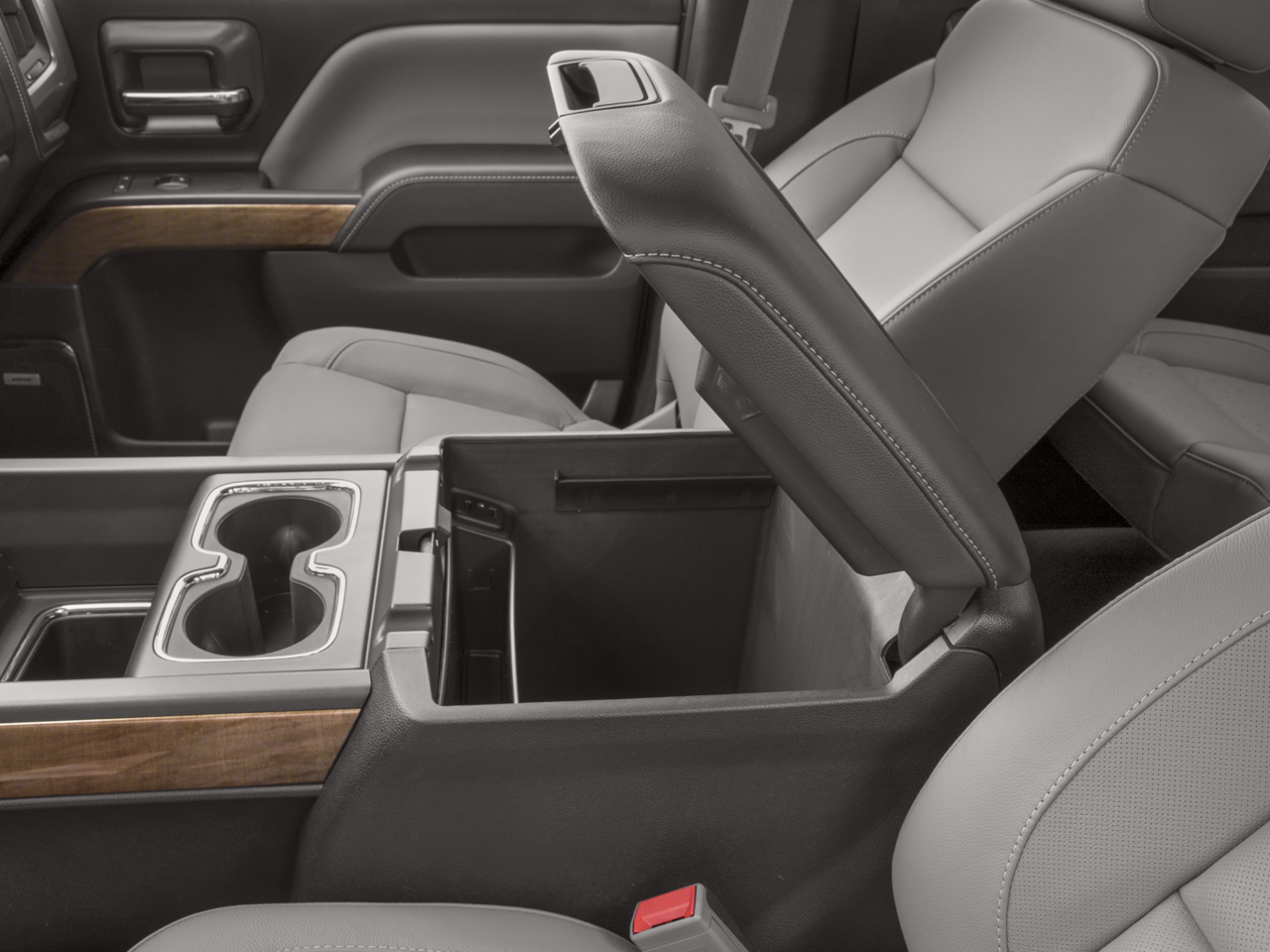 Used 2018 Summit White Chevrolet 1LZ image 31