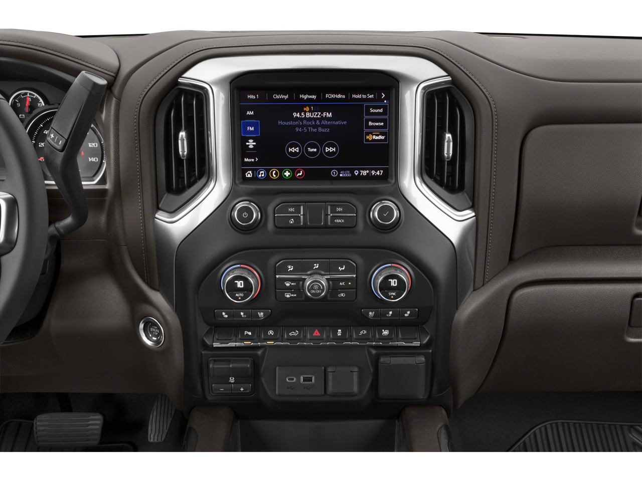 Used 2020 Iridescent Pearl Tricoat Chevrolet 4WD Crew Cab Short Bed LTZ image 32
