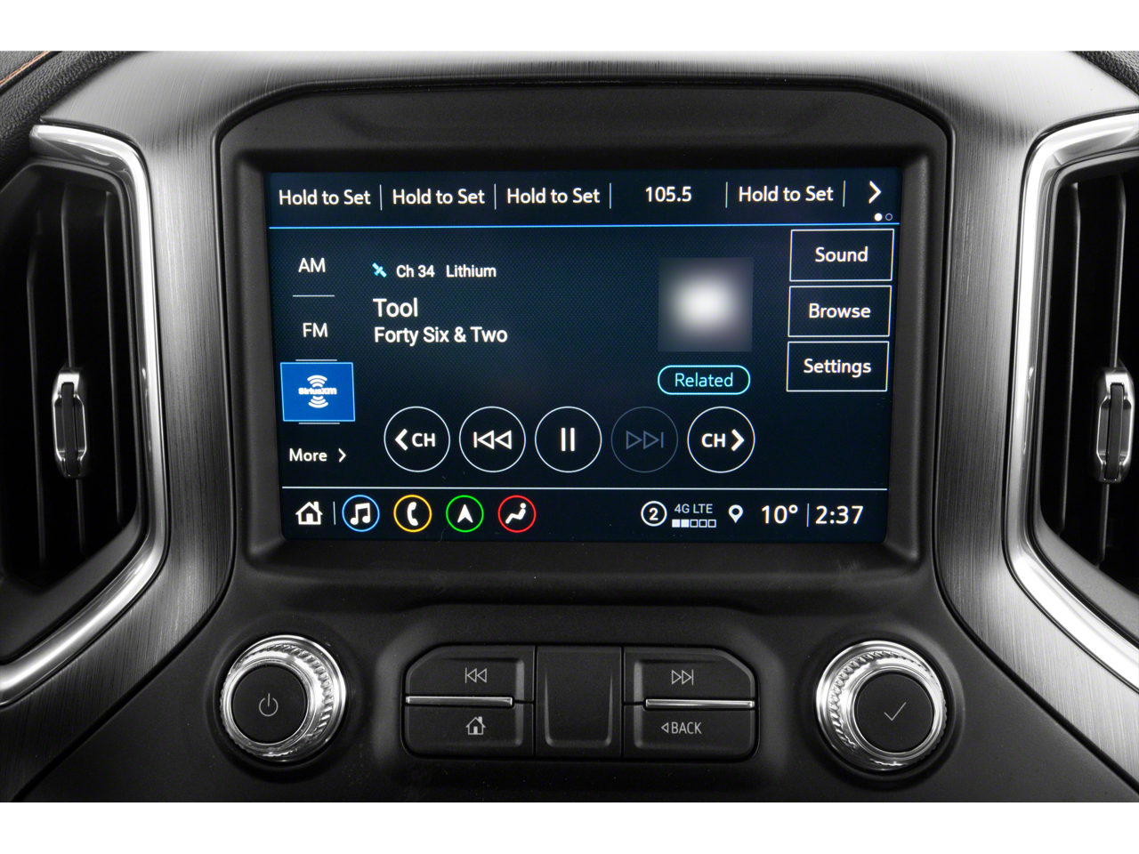 Used 2020 Summit White GMC 4WD Crew Cab Standard Bed AT4 image 34