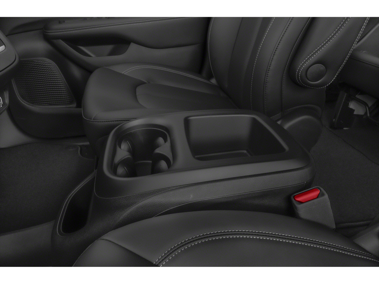 Used 2025 Bright White Clearcoat Chrysler Select image 31