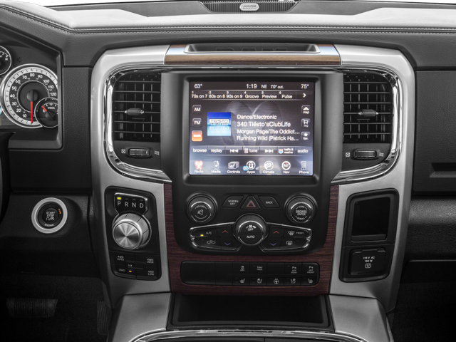 Used 2016 Delmonico Red Pearlcoat RAM Laramie image 23