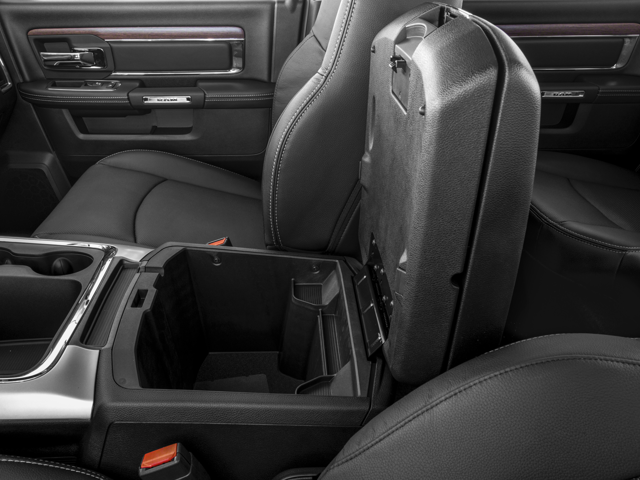 Used 2016 Delmonico Red Pearlcoat RAM Laramie image 26