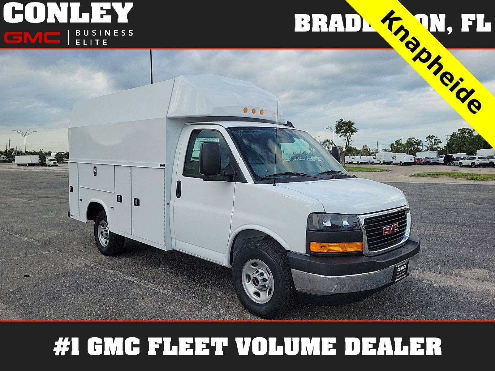 Summit White 2025 GMC Savana Chassis 3500 139 Cutaway RWD Van Rear-Wheel Drive Automatic