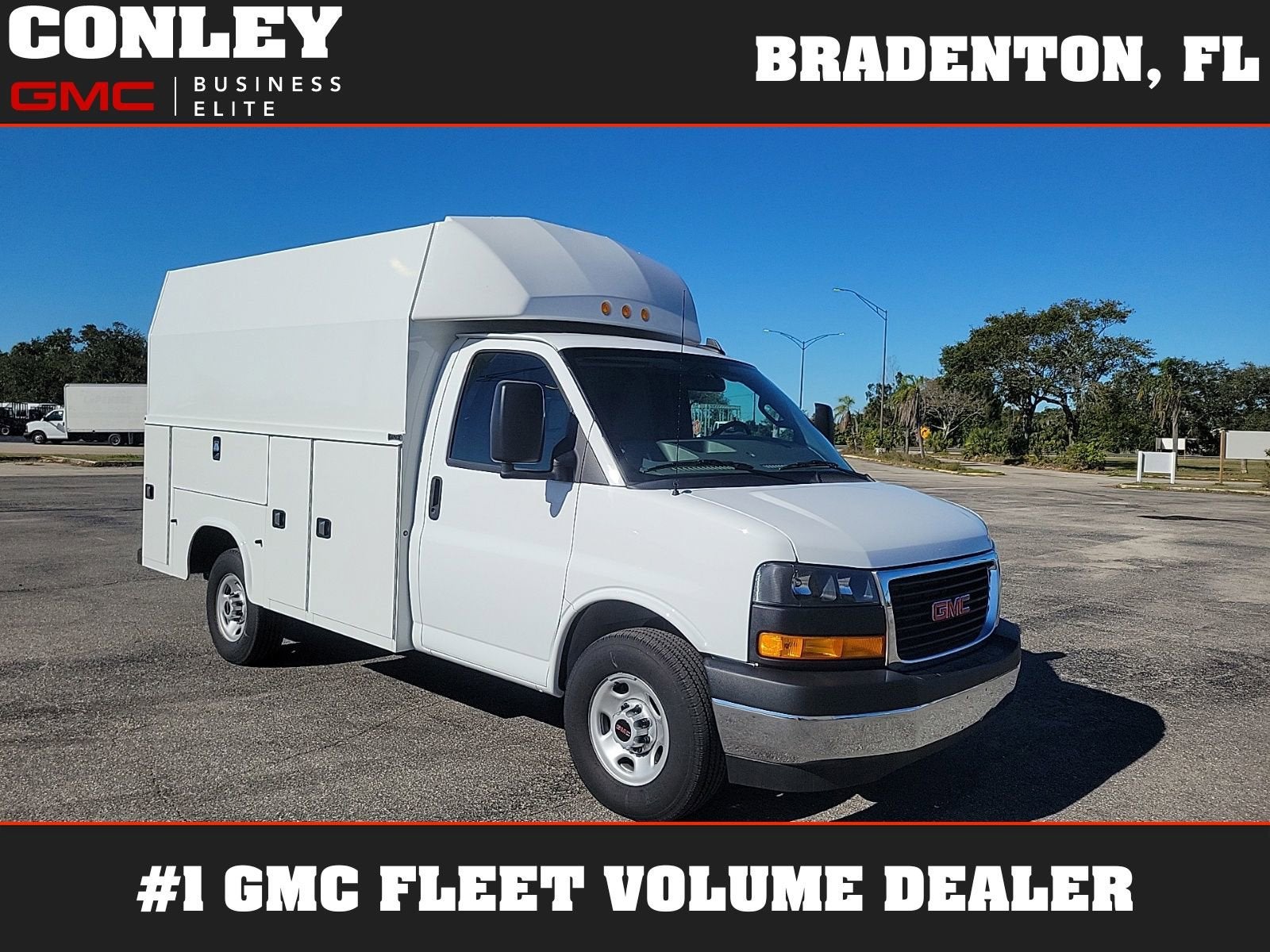 Summit White 2025 GMC Savana Chassis 3500 139 Cutaway RWD Van Rear-Wheel Drive Automatic