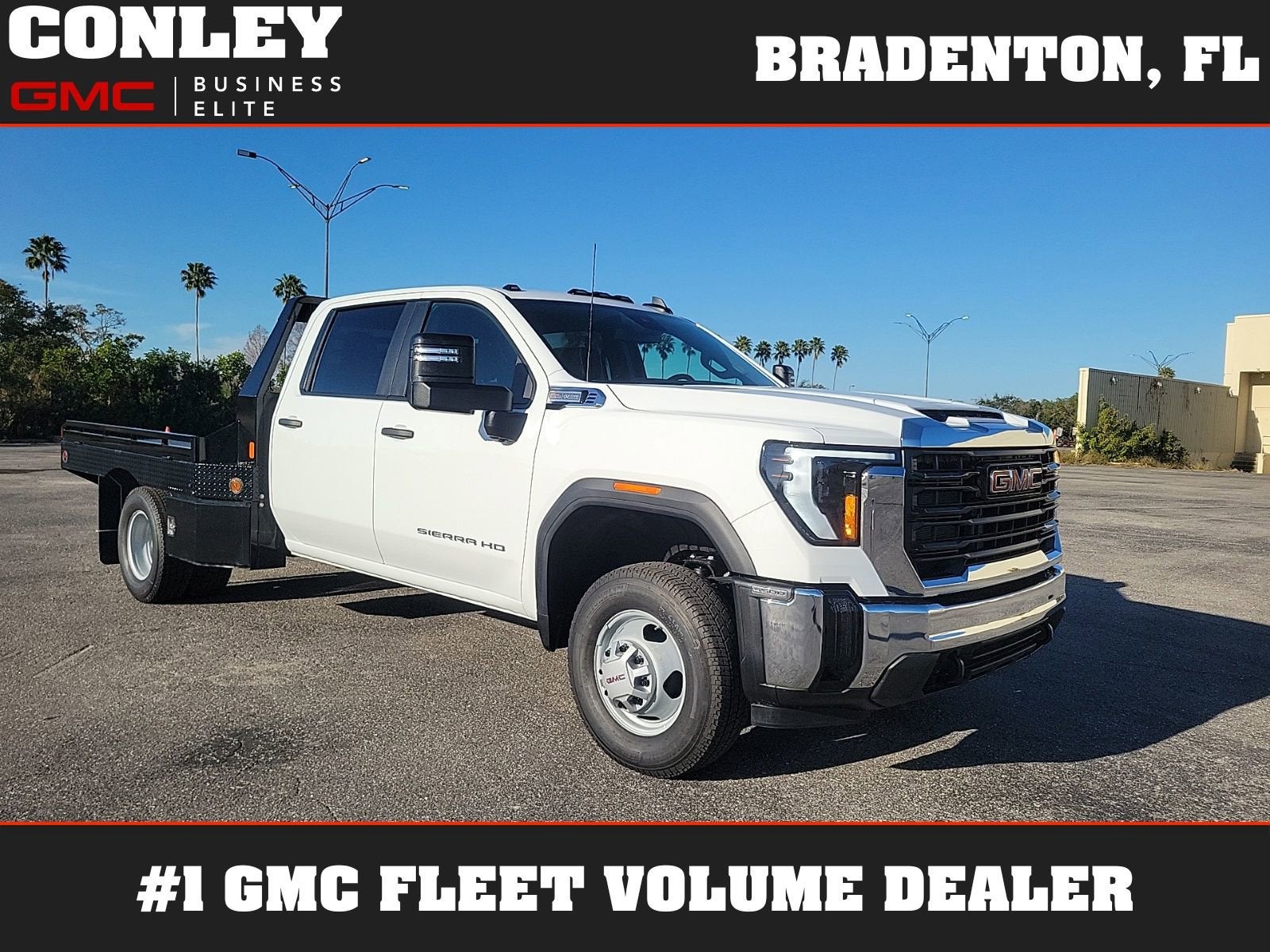 Summit White 2025 GMC Sierra 3500HD Chassis Pickup Truck Four-Wheel Drive Automatic