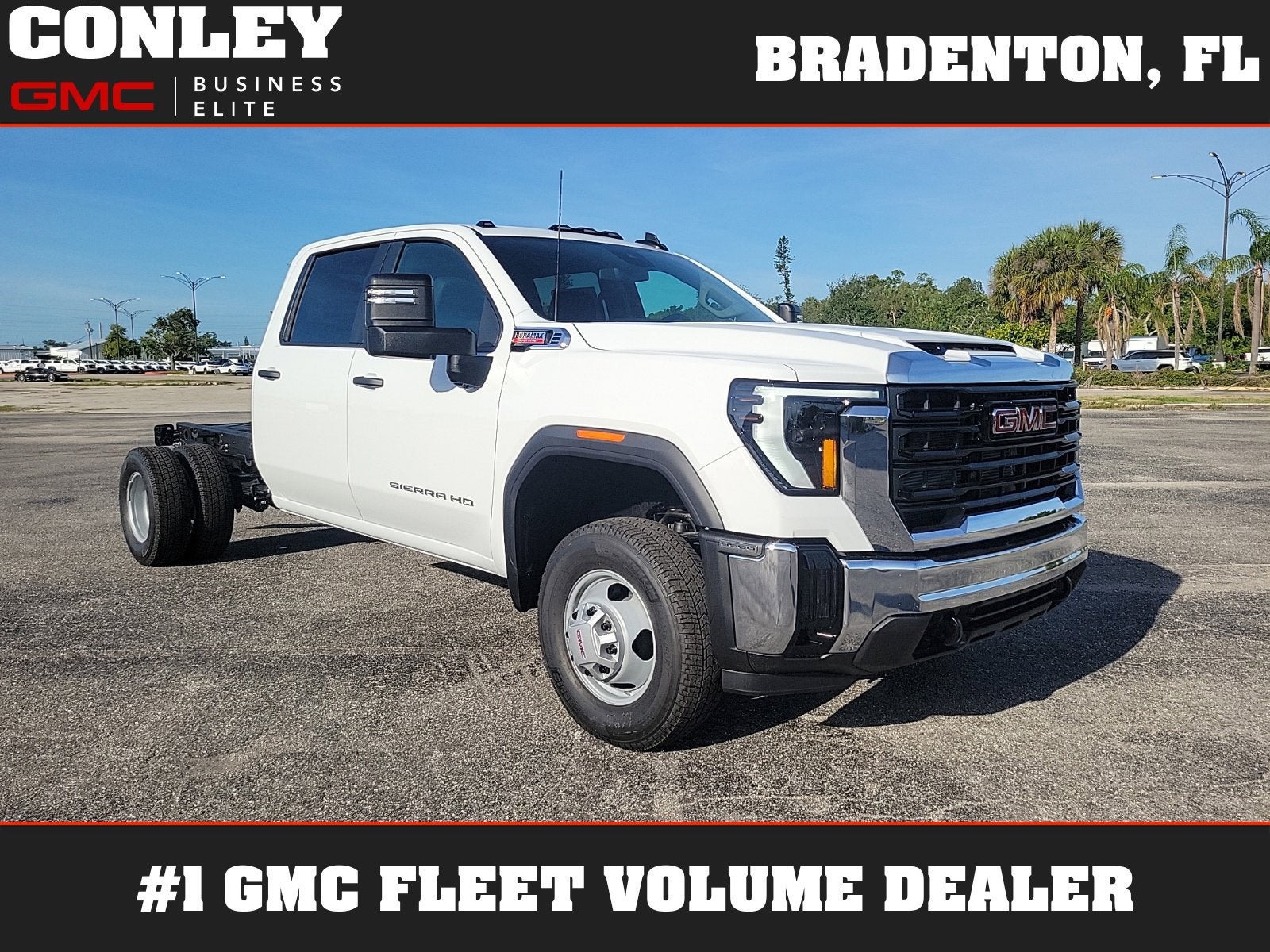 Summit White 2026 GMC Sierra 3500HD Chassis Pickup Truck Four-Wheel Drive Automatic