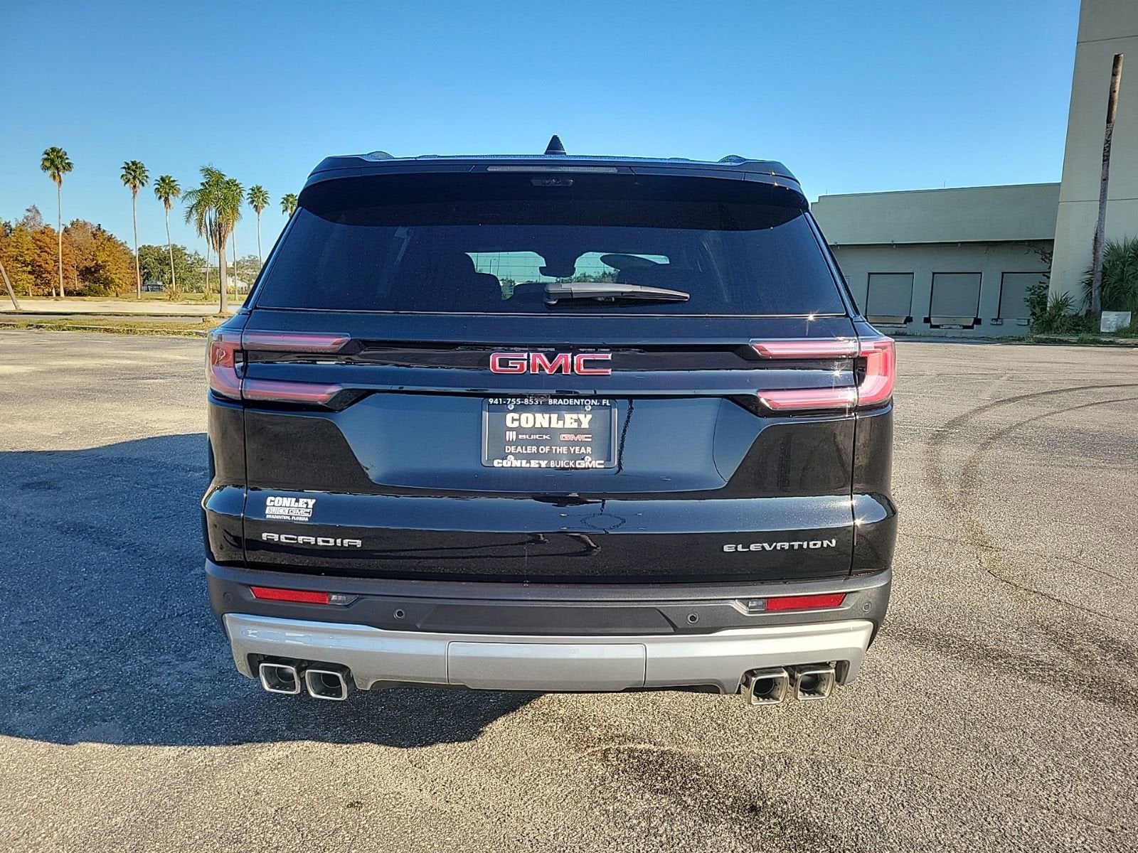 View vehicle photo 6