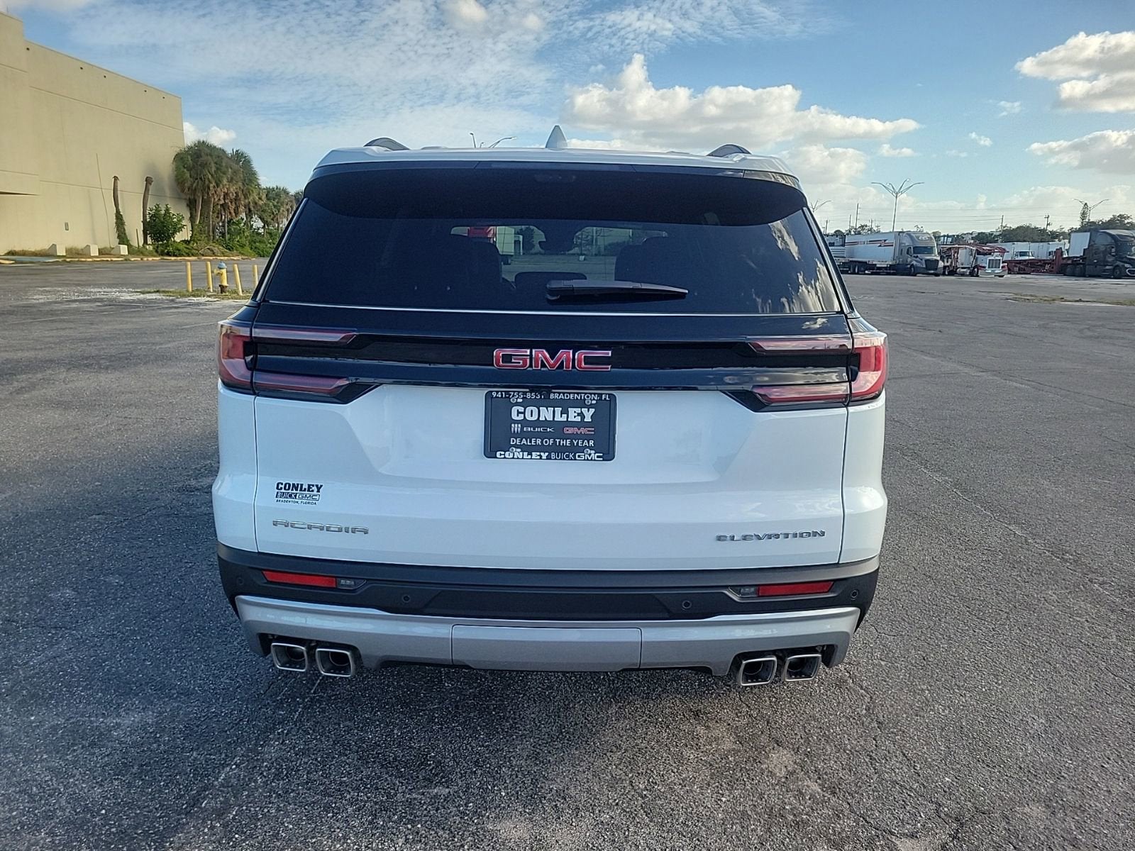 View vehicle photo 6