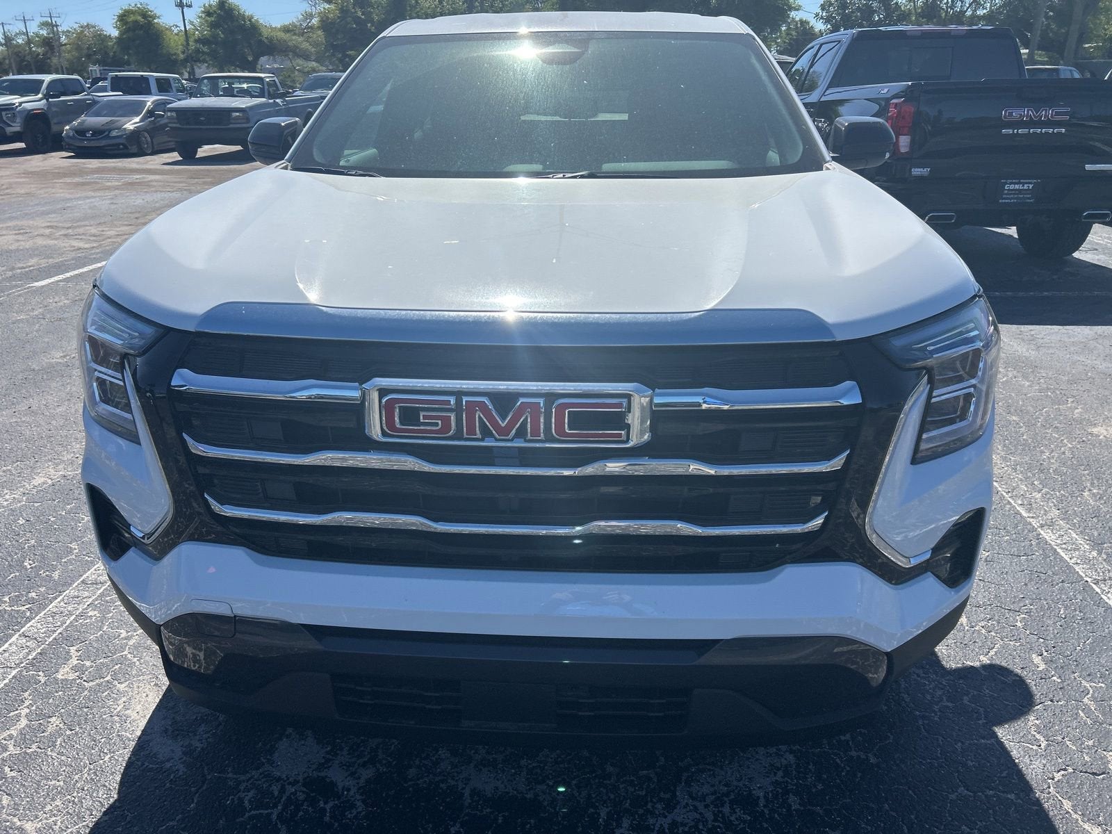 View vehicle photo 2