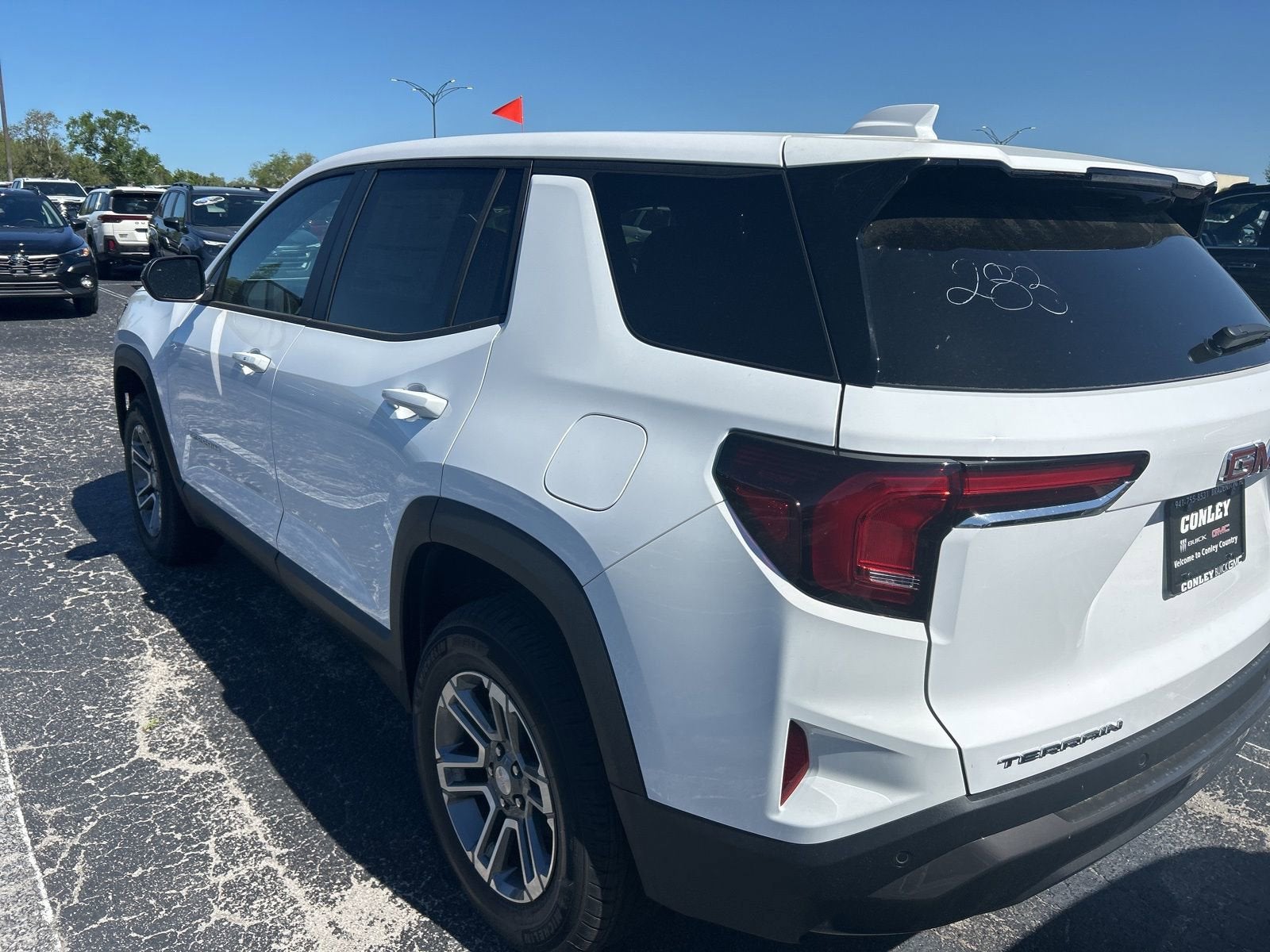 View vehicle photo 5