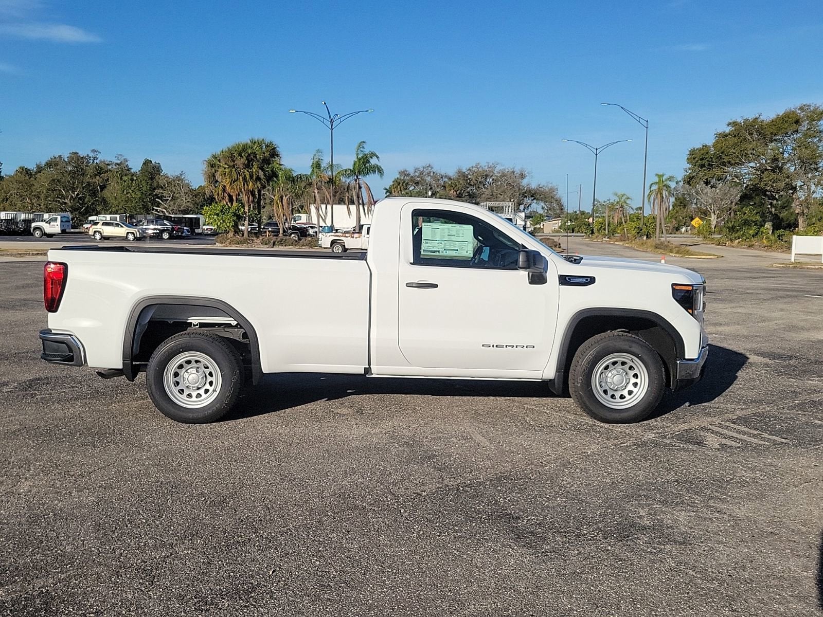 View vehicle photo 7