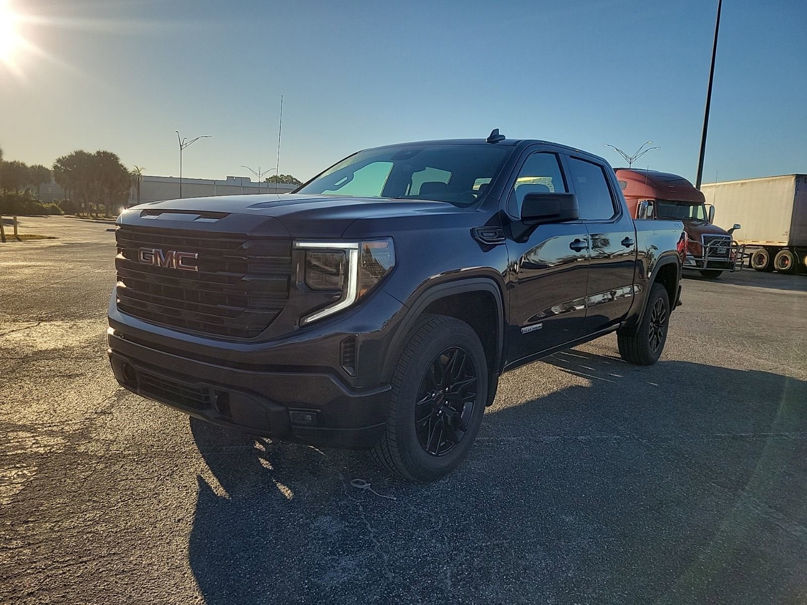 View vehicle photo 2