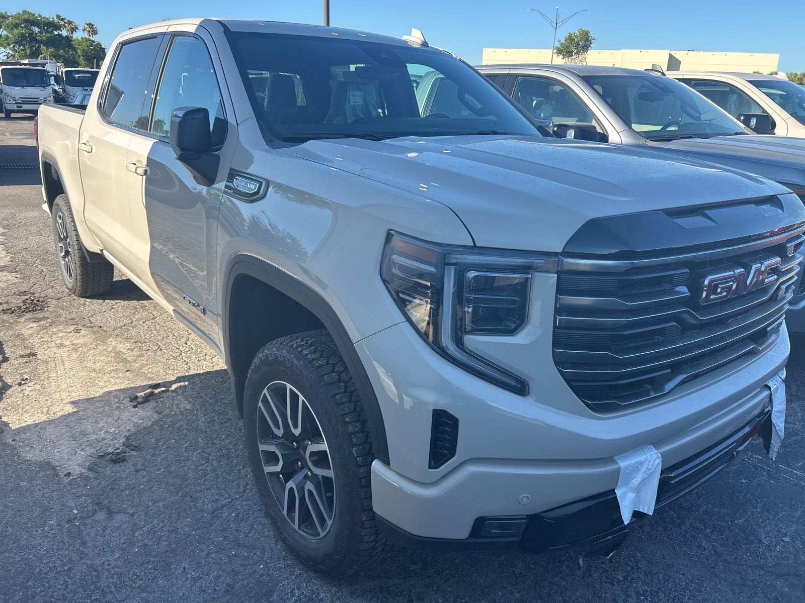 View vehicle photo 3