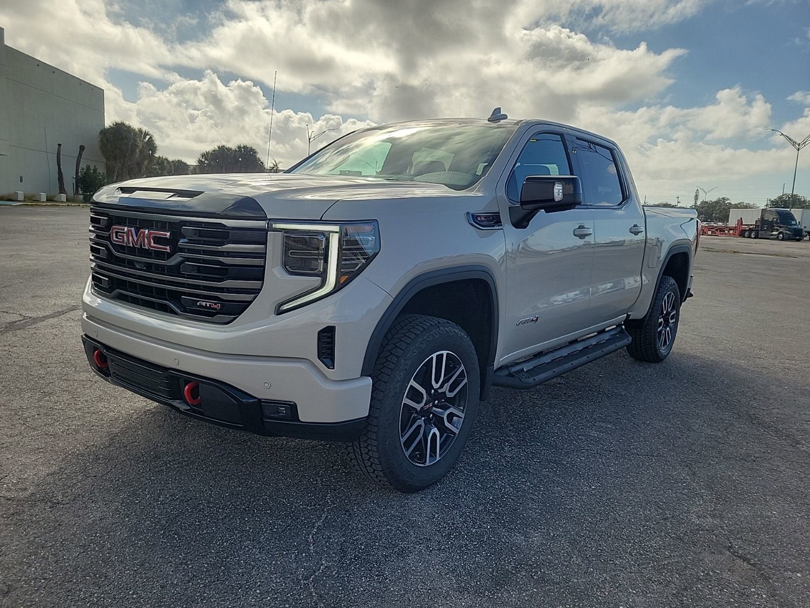 View vehicle photo 2