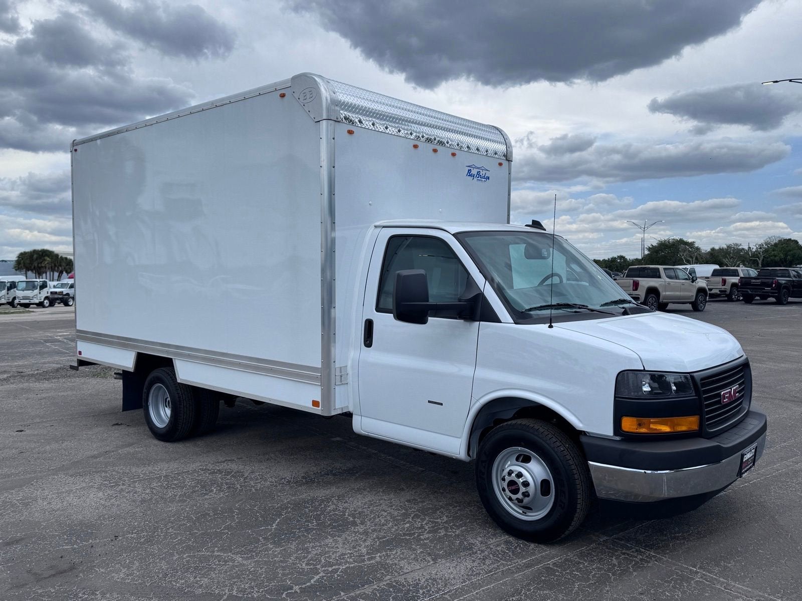View vehicle photo 2