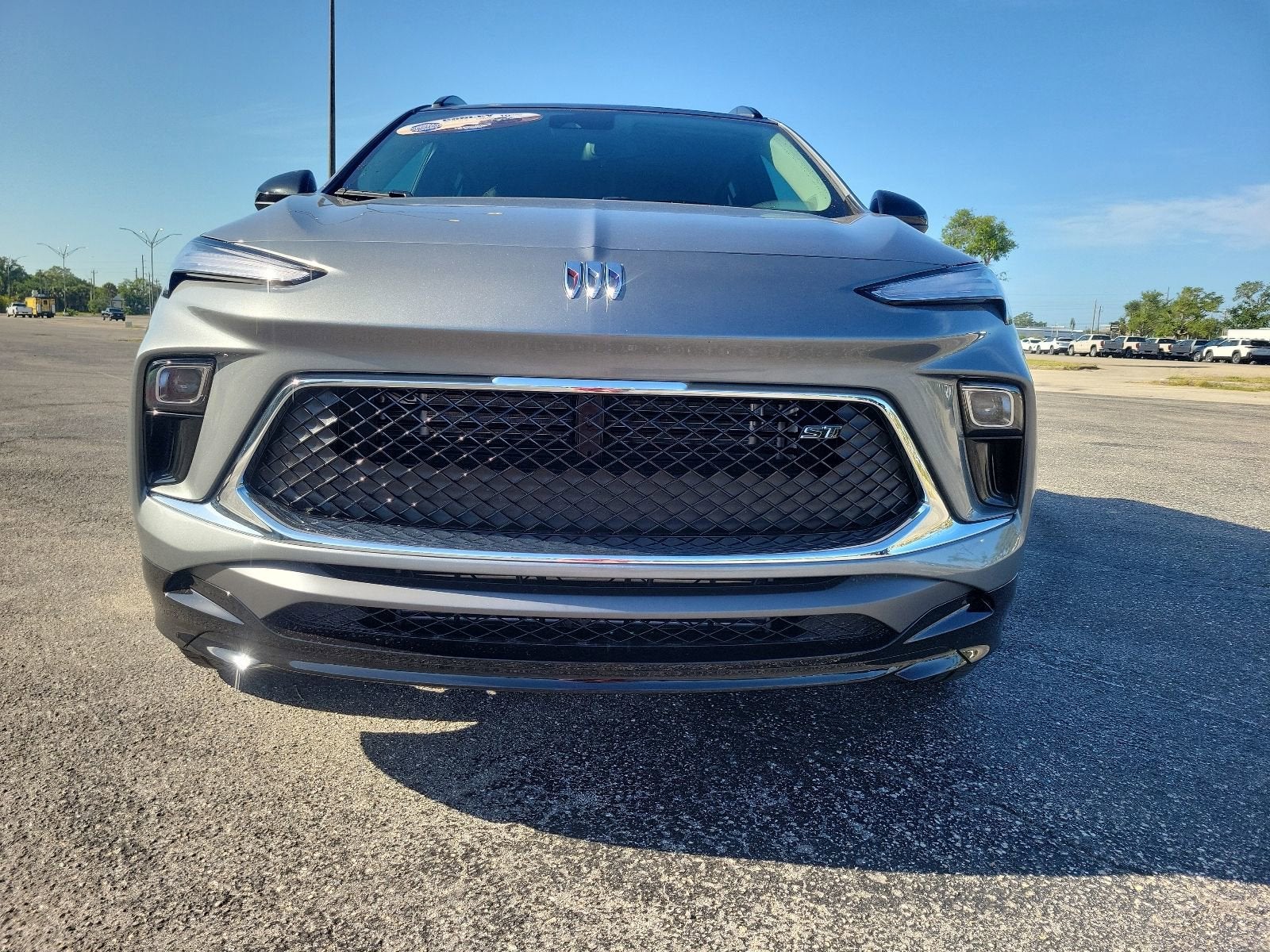 View vehicle photo 3