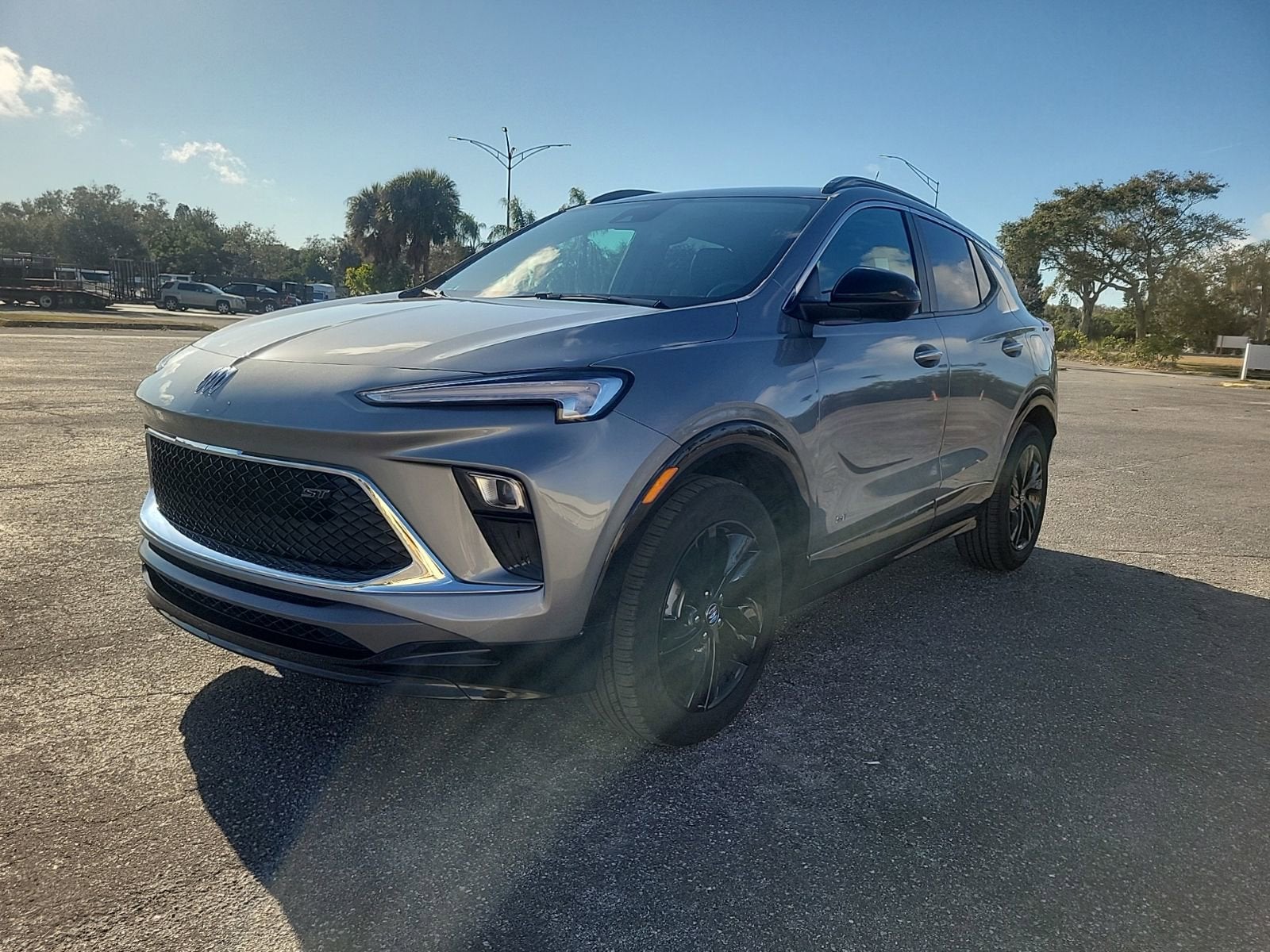 View vehicle photo 2