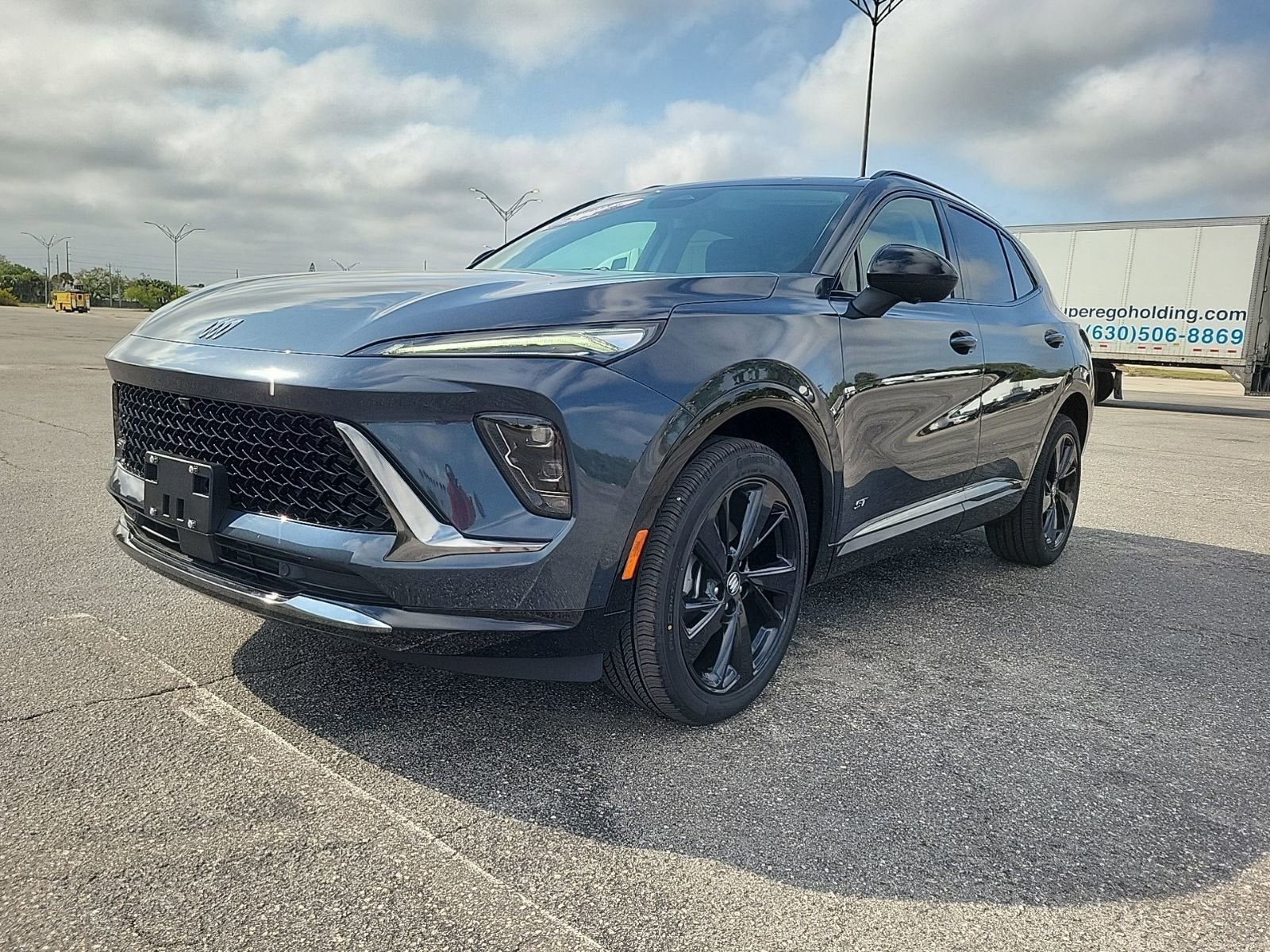 View vehicle photo 2