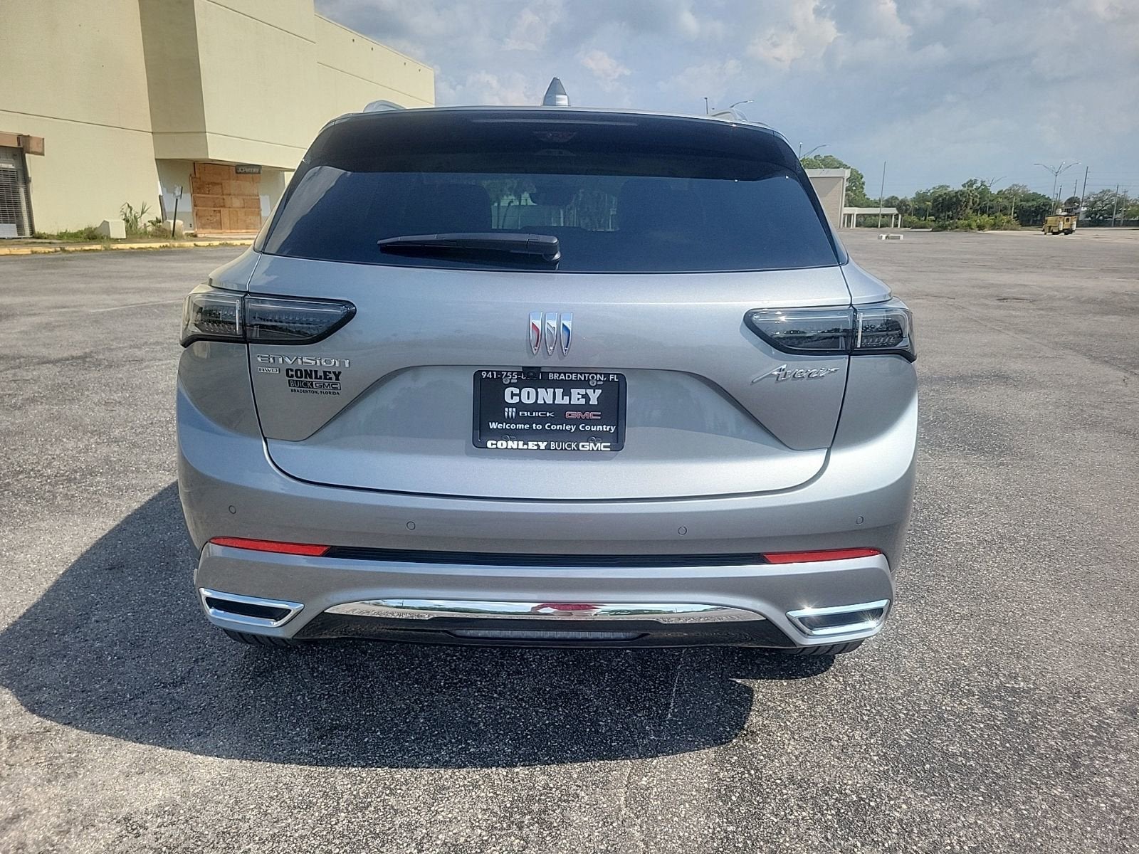 View vehicle photo 6