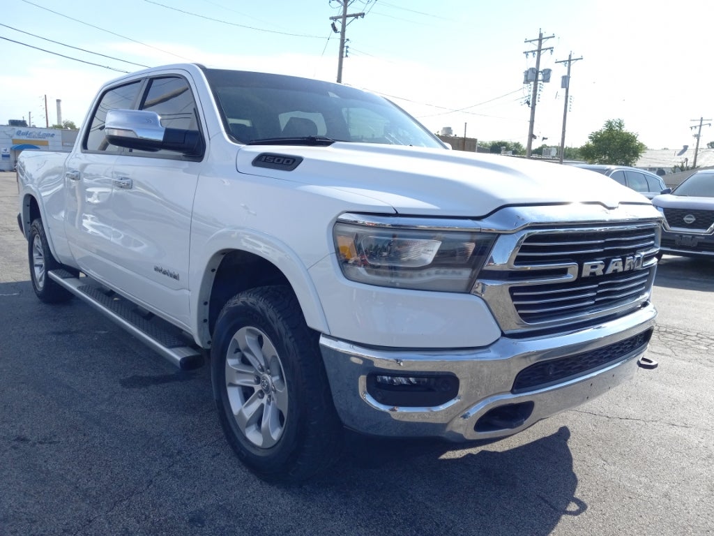 View vehicle photo 3