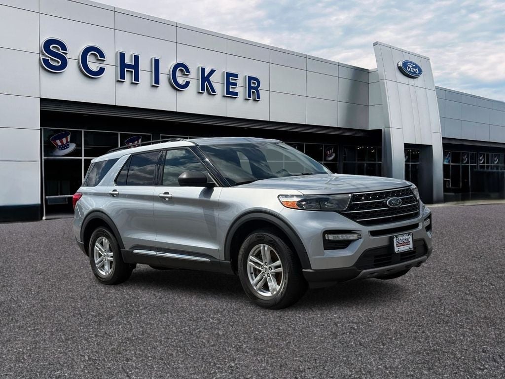 Iconic Silver Metallic 2020 Ford Explorer SUV / Crossover All-Wheel Drive Automatic
