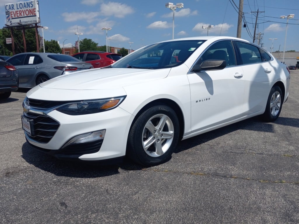 Summit White 2020 Chevrolet Malibu Sedan Front-Wheel Drive Continuously Variable Transmission
