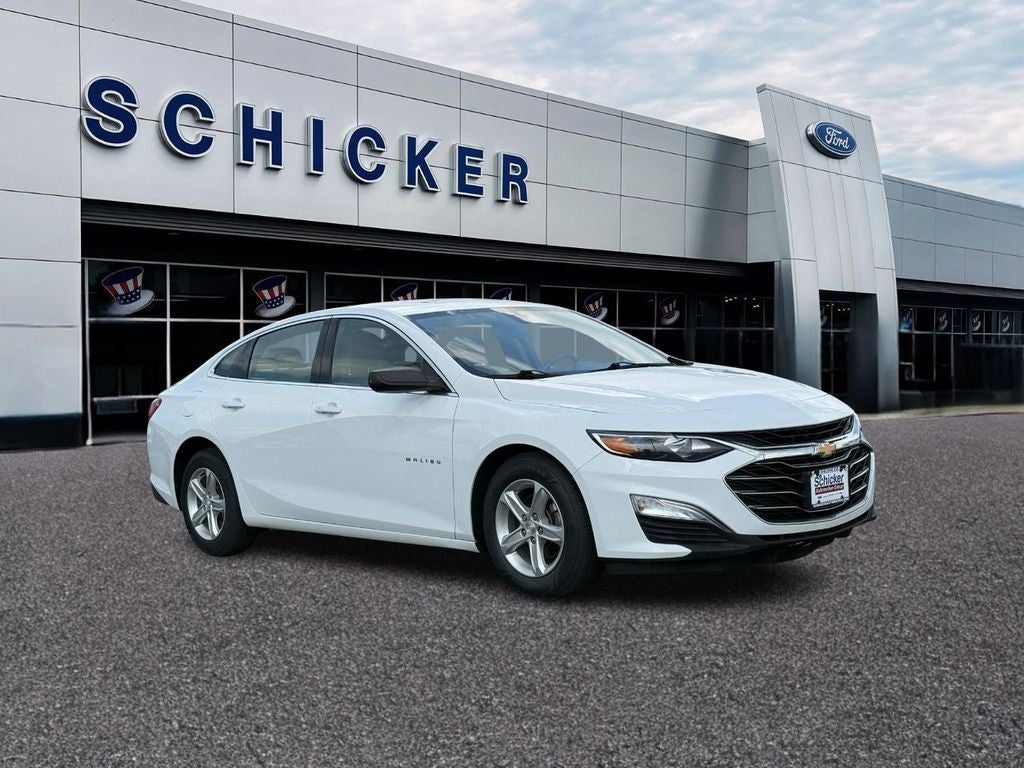 Summit White 2020 Chevrolet Malibu Sedan Front-Wheel Drive Continuously Variable Transmission