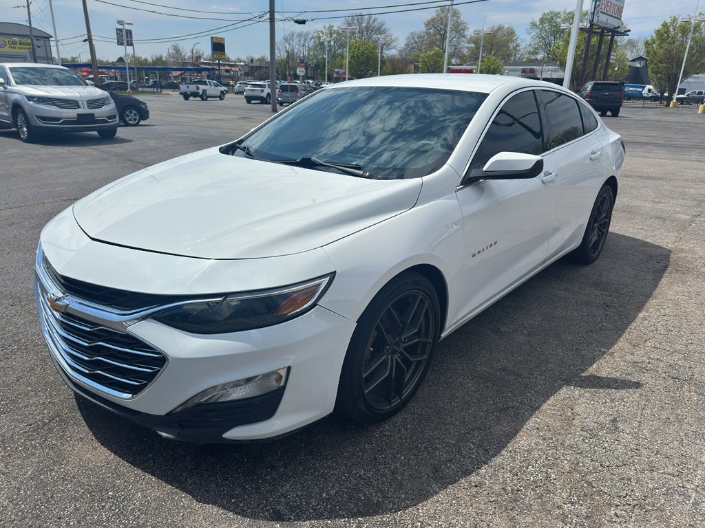 Summit White 2021 Chevrolet Malibu Sedan Front-Wheel Drive Continuously Variable Transmission
