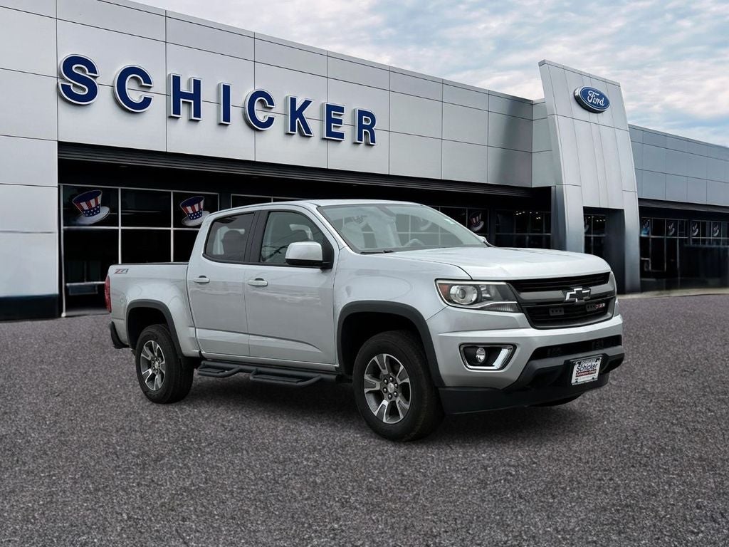 Silver Ice Metallic 2018 Chevrolet Colorado Pickup Truck Four-Wheel Drive 8-Speed Automatic
