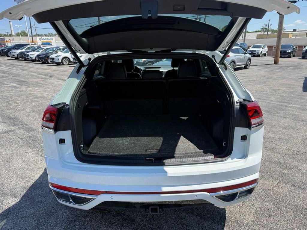 View vehicle photo 7