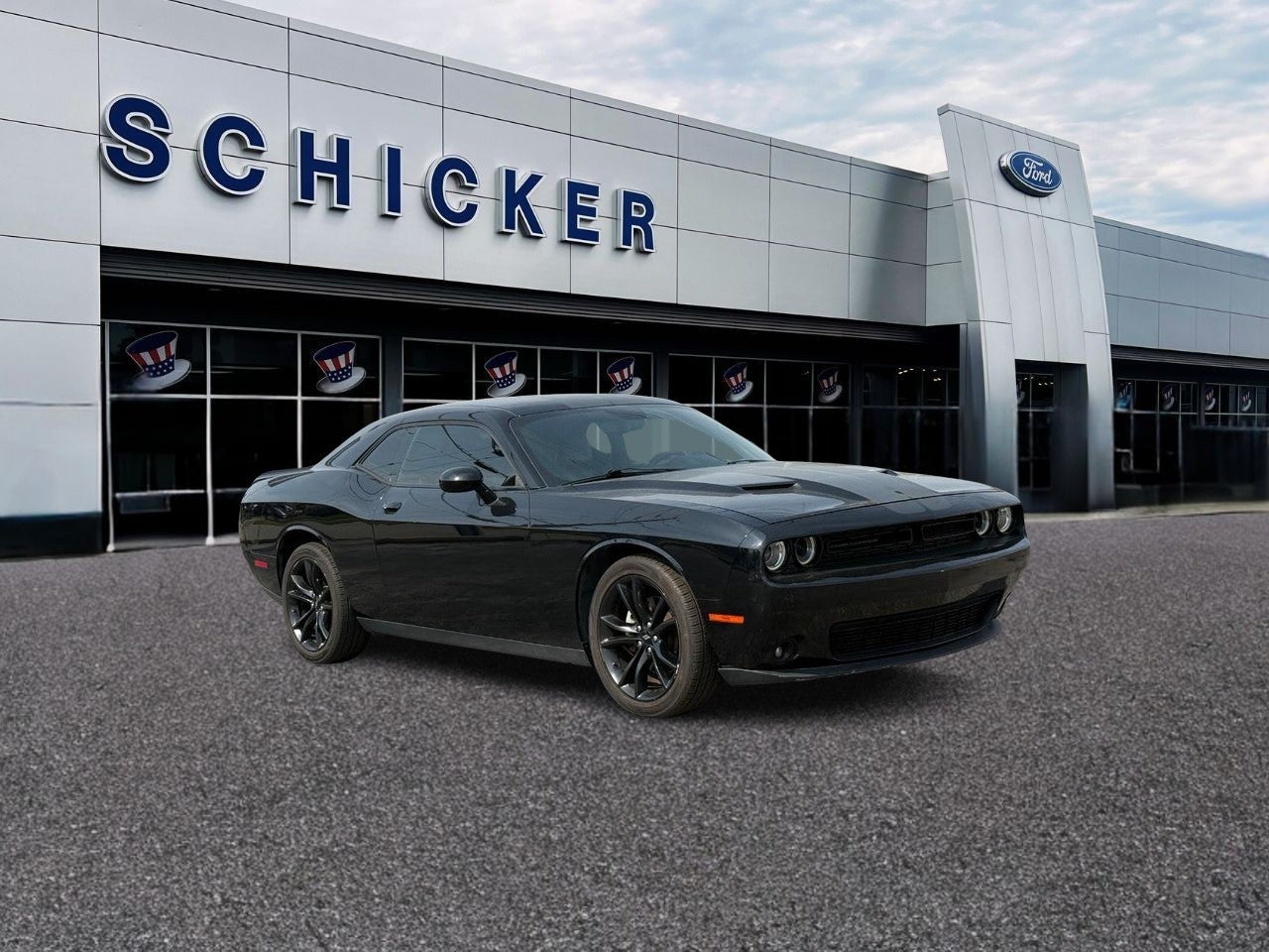 Pitch Black Clearcoat 2017 Dodge Challenger Coupe Rear-Wheel Drive 8-Speed Automatic