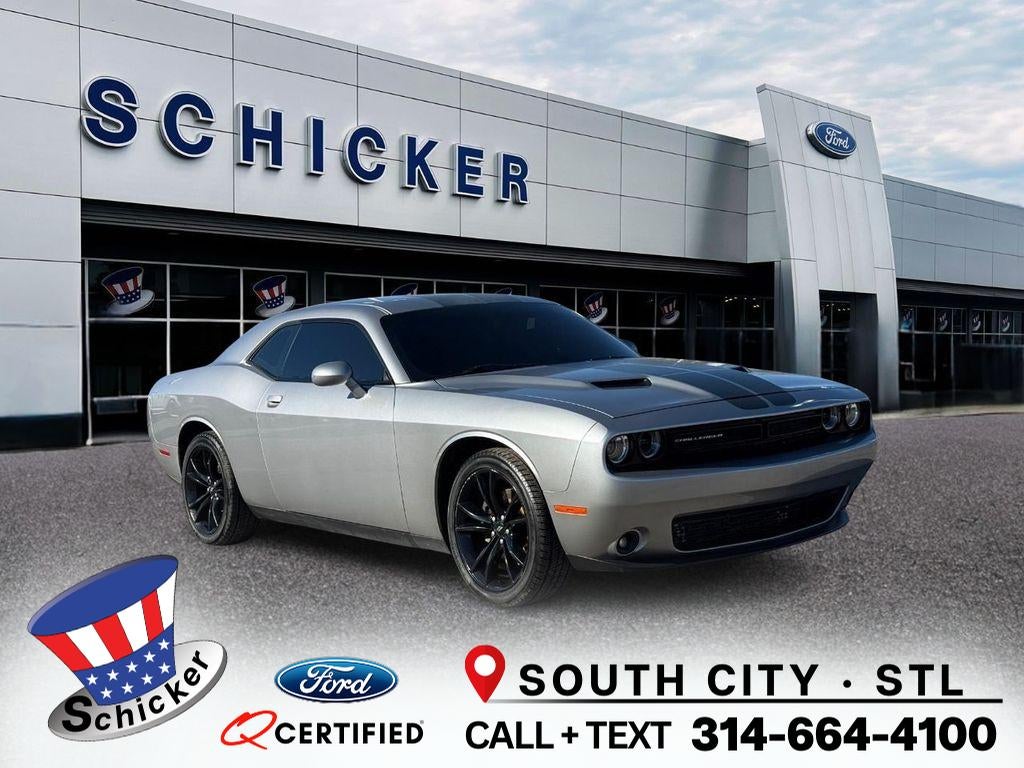 2017 Dodge Challenger SXT Plus RWD