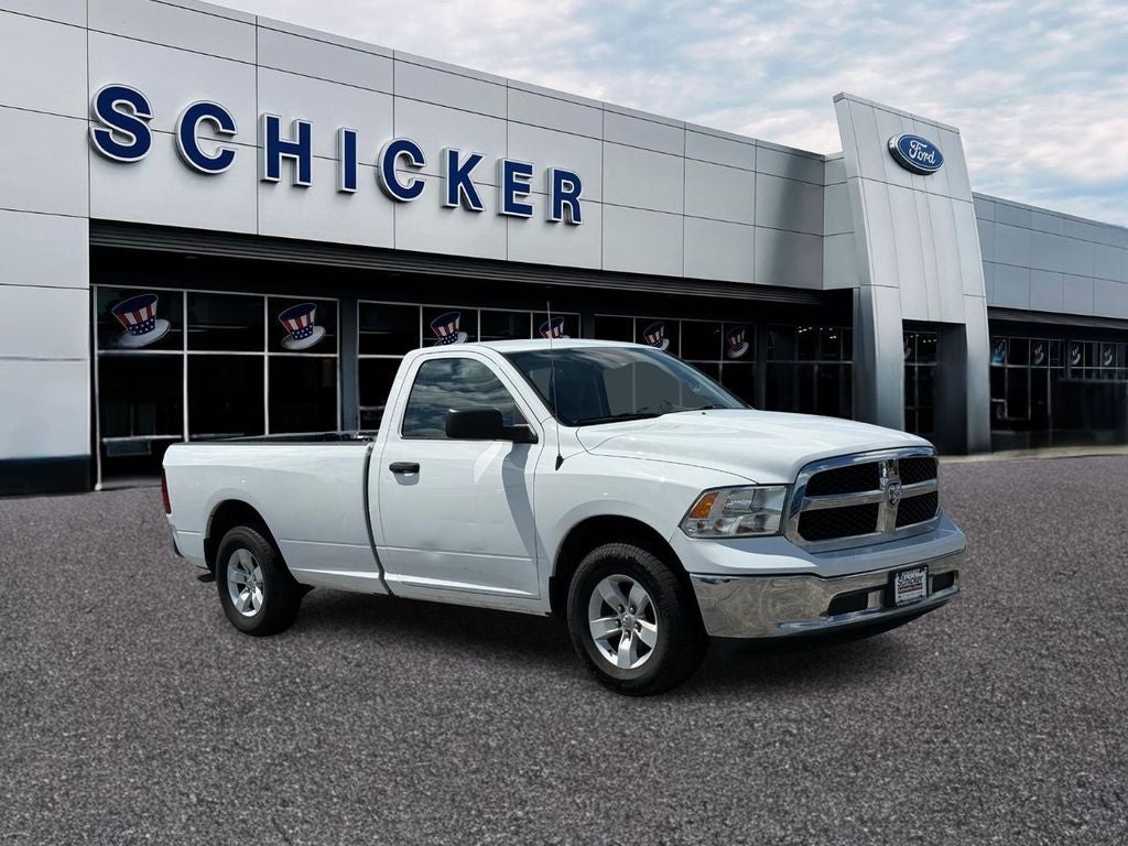 Bright White Clearcoat 2019 RAM 1500 Pickup Truck 4X2 8-Speed Automatic
