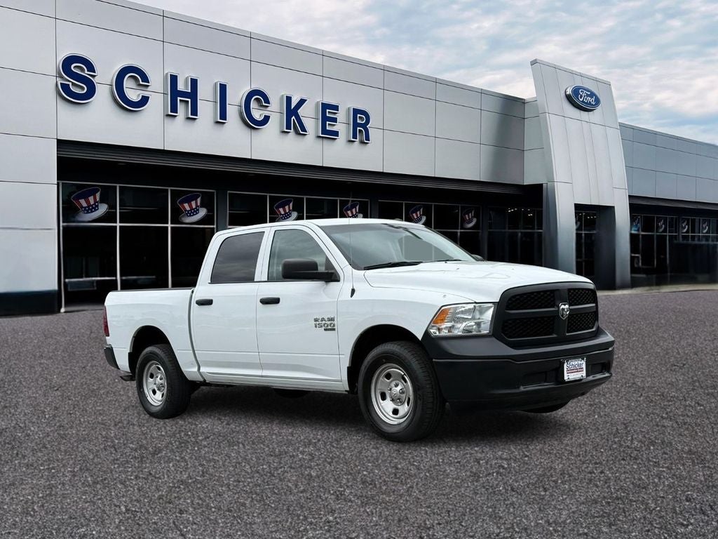  2022 RAM 1500 Classic Tradesman Crew Cab 4WD   