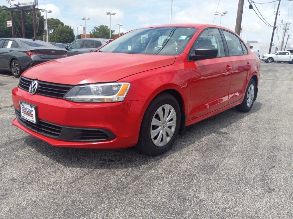 Red 2014 Volkswagen Jetta Sedan Front-Wheel Drive 5-Speed Manual