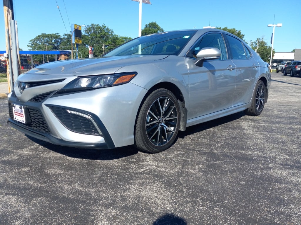 Celestial Silver Metallic 2024 Toyota Camry SE FWD Sedan Front-Wheel Drive 8-Speed Automatic