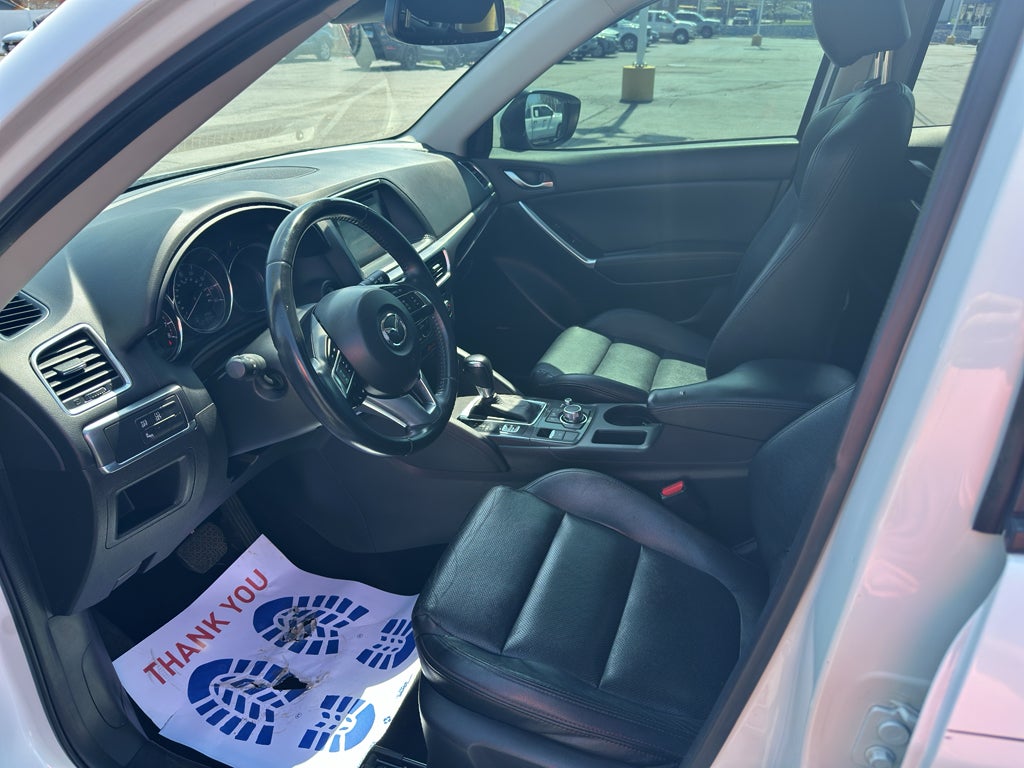 View vehicle photo 5