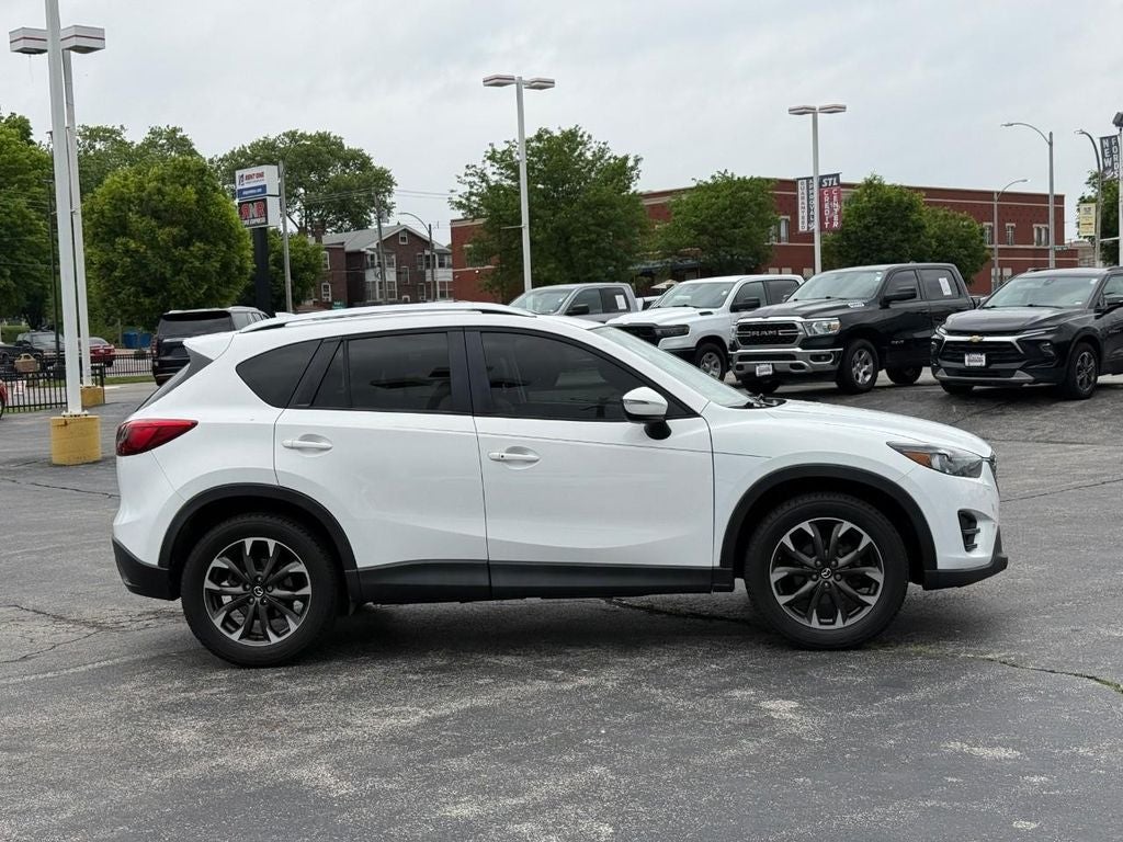View vehicle photo 5