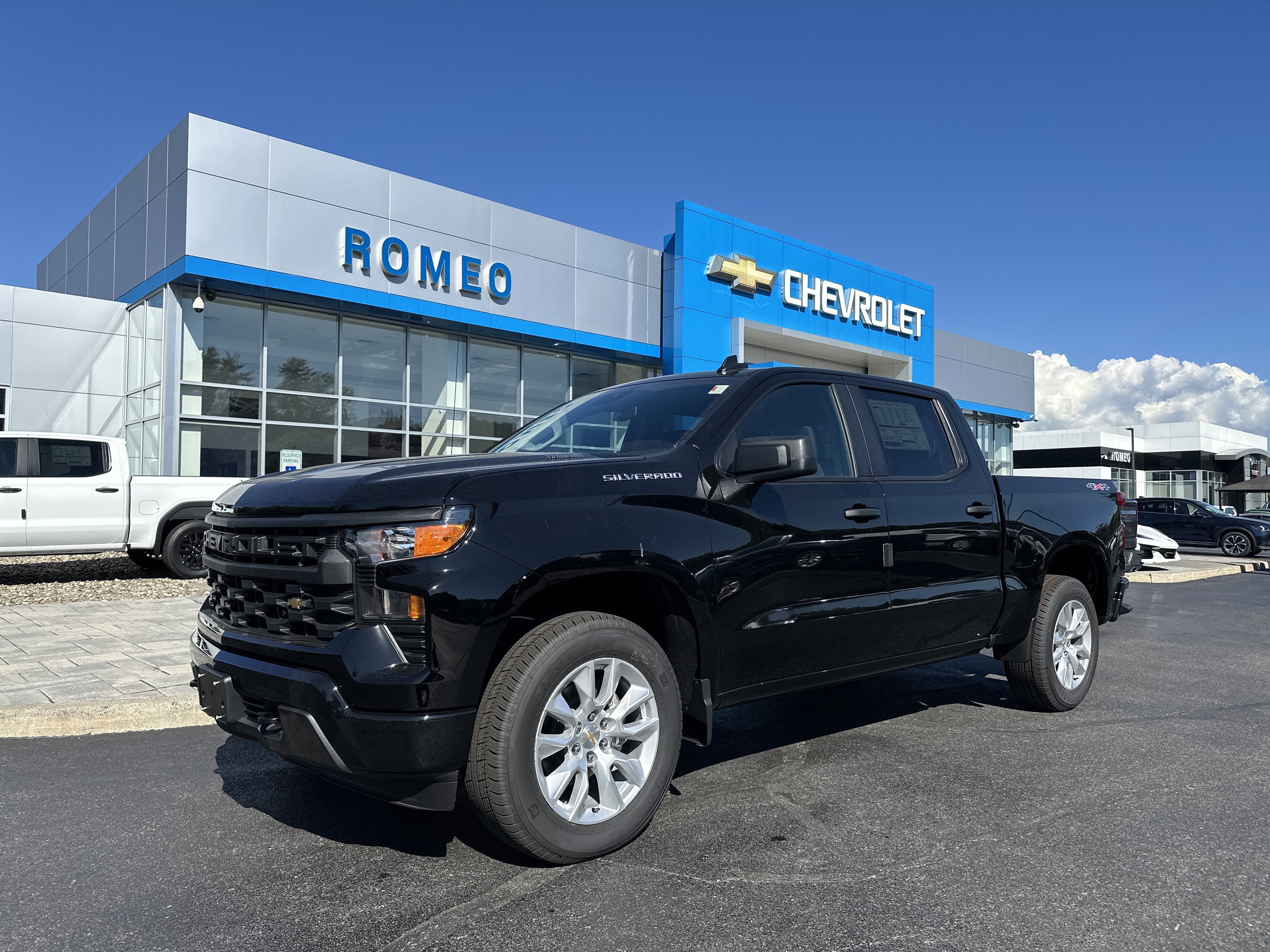 2026 Chevrolet Silverado 1500 Custom Crew Cab 4WD