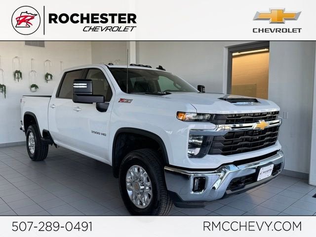 Summit White 2026 Chevrolet Silverado 3500HD LT Crew Cab 4WD Pickup Truck Four-Wheel Drive Automatic