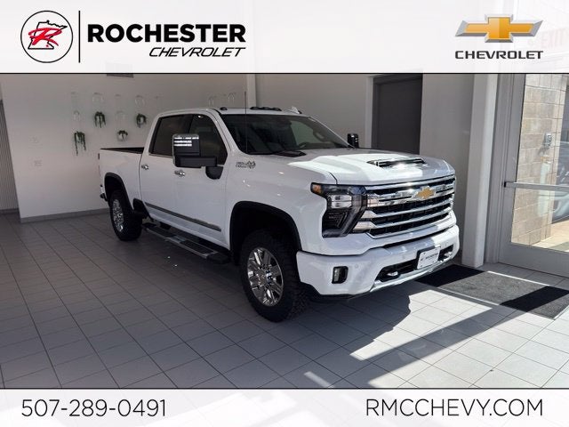 Summit White 2026 Chevrolet Silverado 3500HD Pickup Truck Four-Wheel Drive Automatic