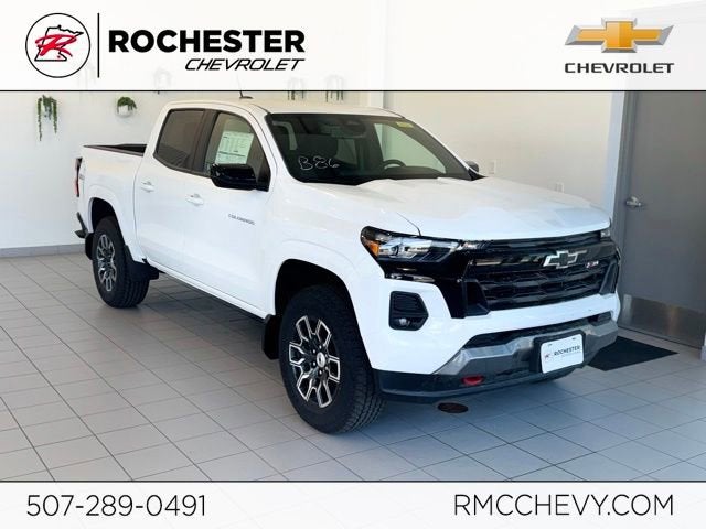 Summit White 2026 Chevrolet Colorado Pickup Truck Four-Wheel Drive Automatic