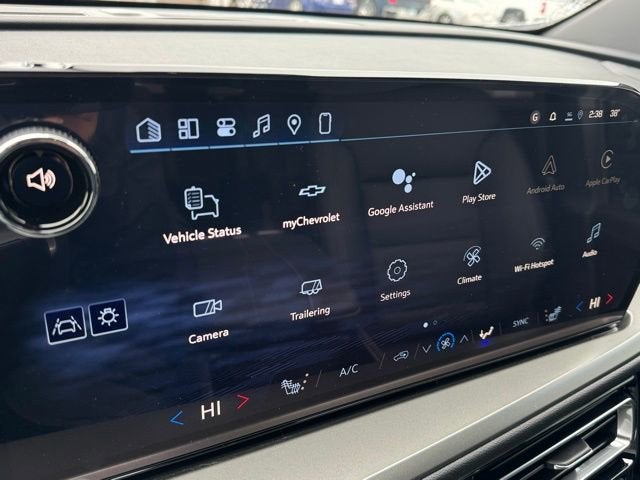 View vehicle photo 3