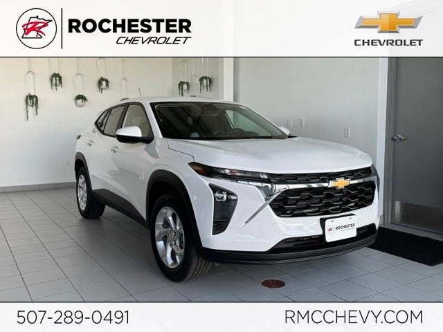 Summit White 2026 Chevrolet Trax SUV / Crossover Front-Wheel Drive Automatic