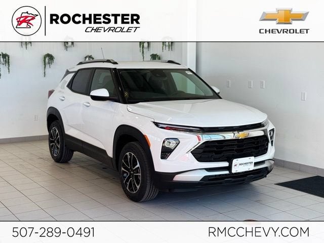 Summit White 2026 Chevrolet Trailblazer SUV / Crossover Four-Wheel Drive Automatic