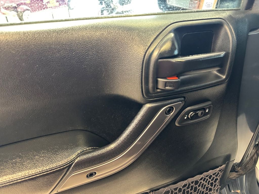 Used 2018 Rhino Clearcoat Jeep Sahara image 11