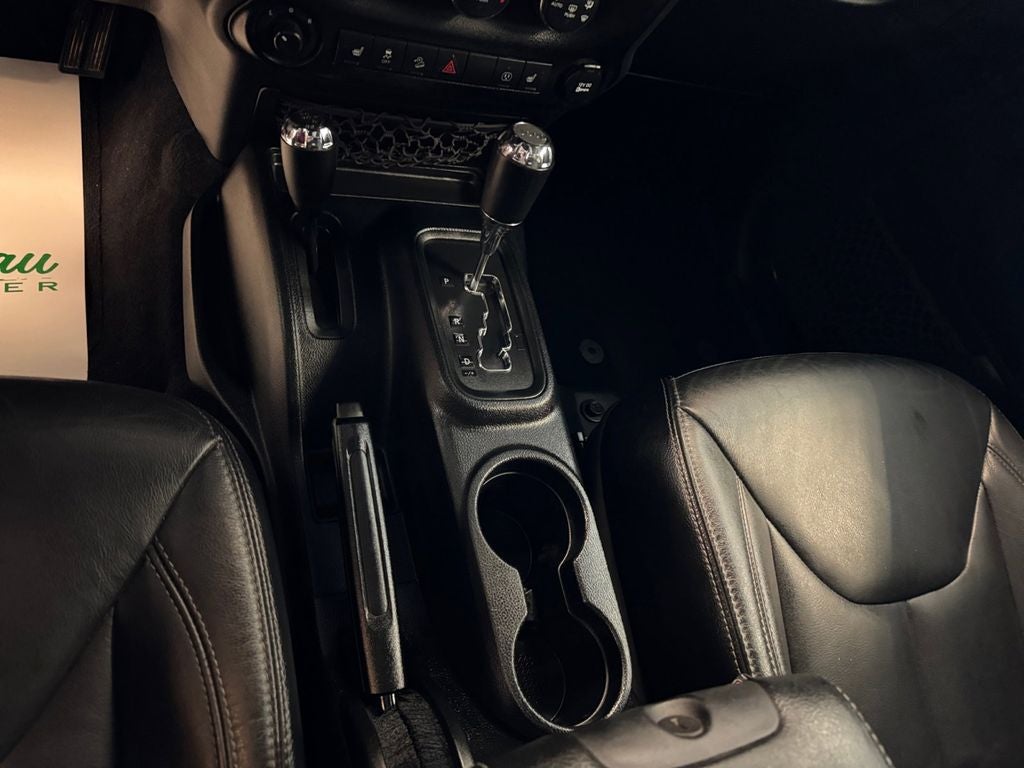 Used 2018 Rhino Clearcoat Jeep Sahara image 15