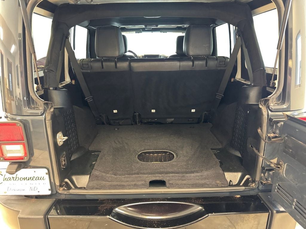 Used 2018 Rhino Clearcoat Jeep Sahara image 19