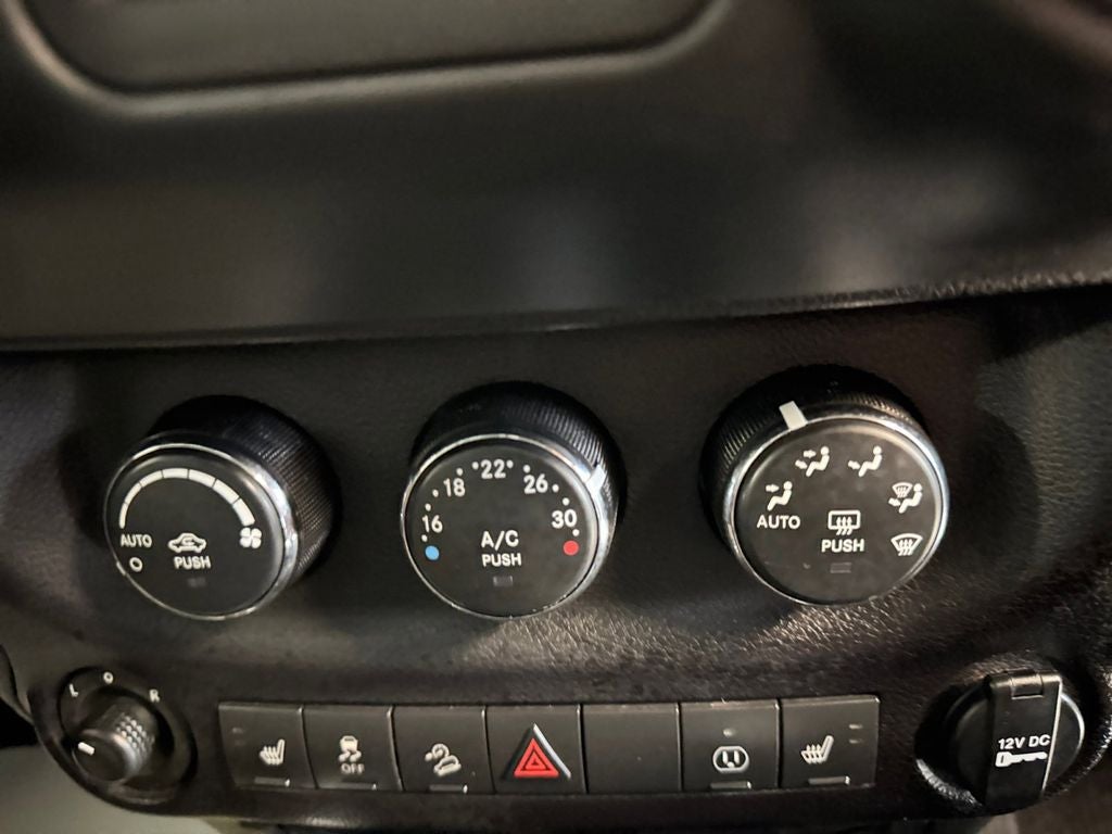 Used 2018 Rhino Clearcoat Jeep Sahara image 21