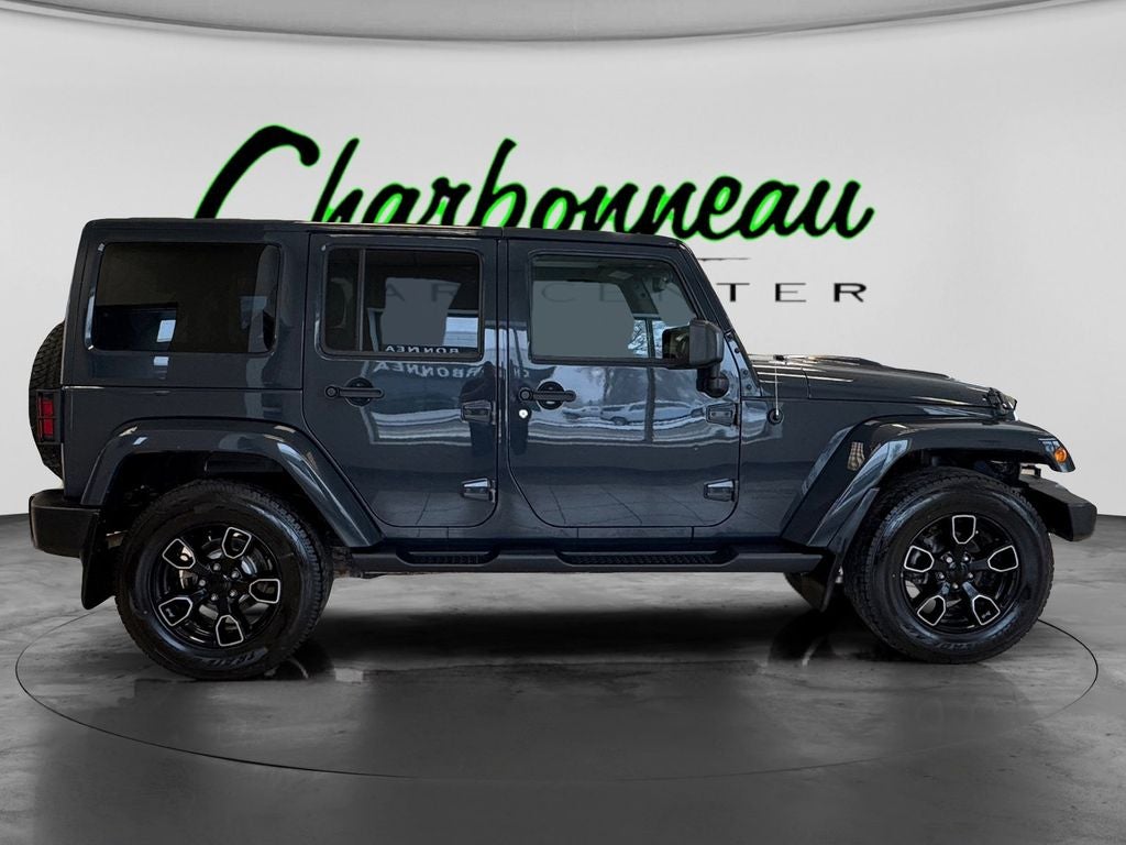 Used 2018 Rhino Clearcoat Jeep Sahara image 6